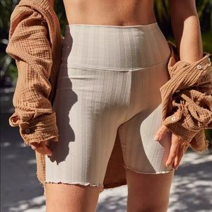 OFFLINE By Aerie OG Groove 7" Bike Short Size Small, brand new worn once.